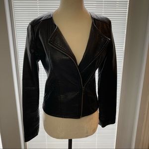 🌸5/$25🌸 
 Joe Fresh Size XL Faux Leather Jacket